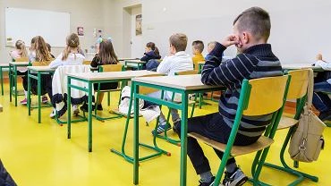 Lekcje po 30 minut obowizuj we wszystkich szkoach? Czy jest to zgodne z prawem?