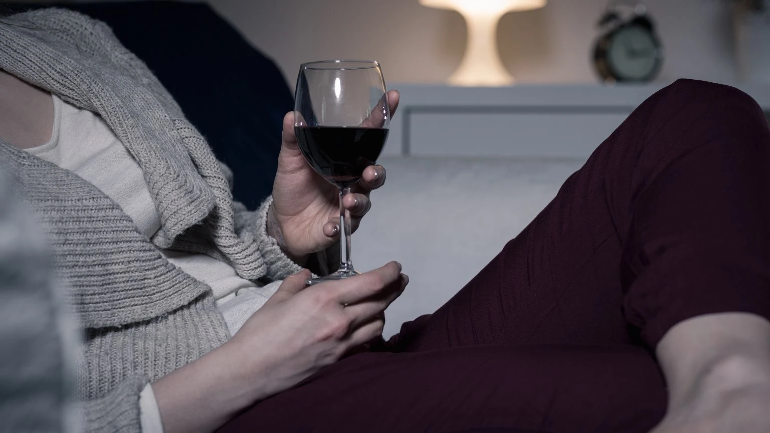 Tego ludzie nie wiedzÄ o alkoholu. Psychiatra tĹumaczy. 