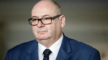 Piotr Zgorzelski zakazi si koronawirusem. Wicemarszaek Sejmu zrobi test, bo nalega na to senator
