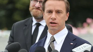 Krzysztof Bosak o plakacie w poznaskim liceum. 