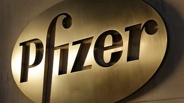 Pfizer do koca roku wyprodukuje 50 mln dawek szczepionki na COVID-19. 