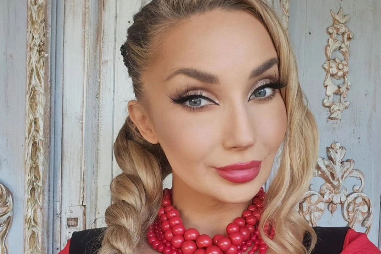 Cleo ma brata bliĹşniaka. 