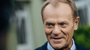 Donald Tusk z wynikiem testu na koronawirusa. 