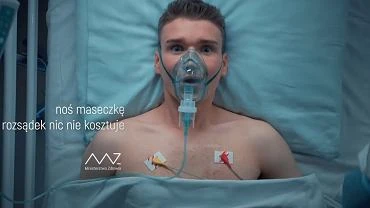 Ministerstwo apeluje w spocie o zakrywanie ust i nosa. 