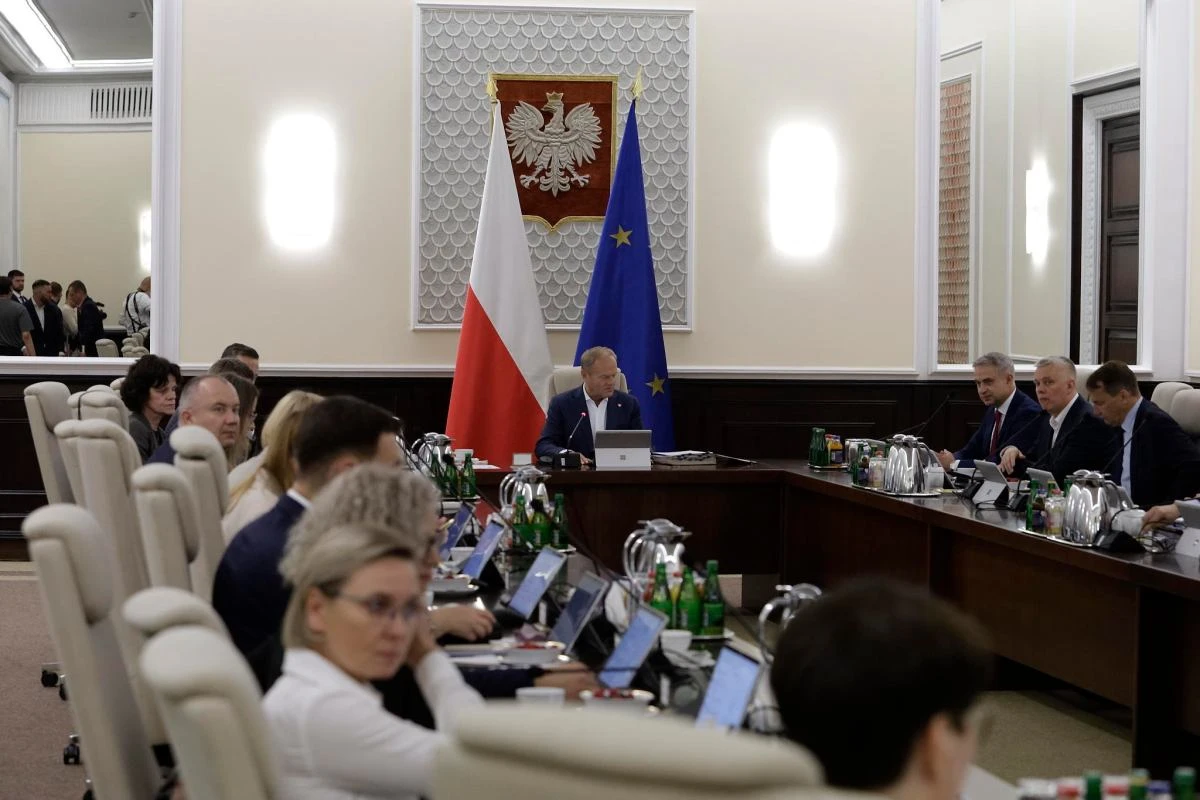 Sikorski teraz, ktoś z Polski 2050 w listopadzie. Znamy kulisy negocjacji składu nowego rządu