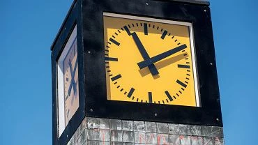 Zmiana czasu 2020. Kiedy przestawiamy zegarki na czas zimowy?