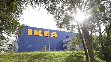 Sklepy meblowe zamknite nagle, Szefernaker przeprasza. 