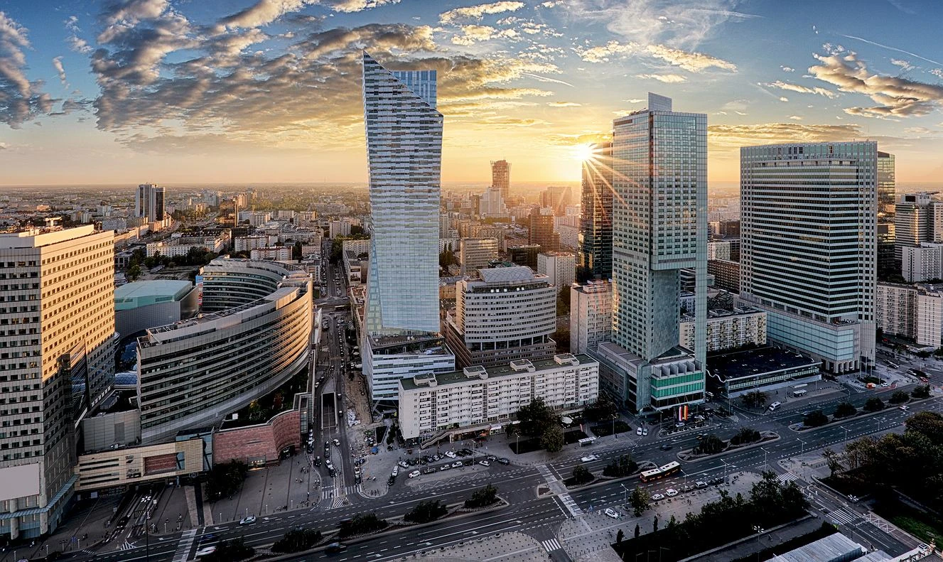 Traktują Warszawę jak 