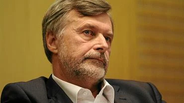 Szpitale tymczasowe w caej Polsce? Byy minister zdrowia ocenia: To bardzo zoone