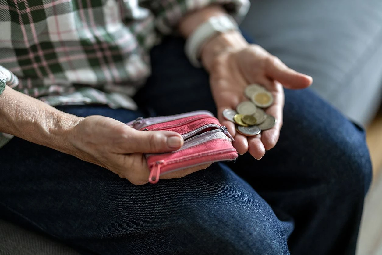 Ci seniorzy dostajÄ niĹźsze emerytury z ZUS. Wszystko przez... rok urodzenia