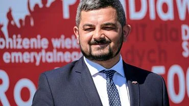 PiS przywraca zawieszonych posw. Na licie nie ma Ardanowskiego i Koakowskiego