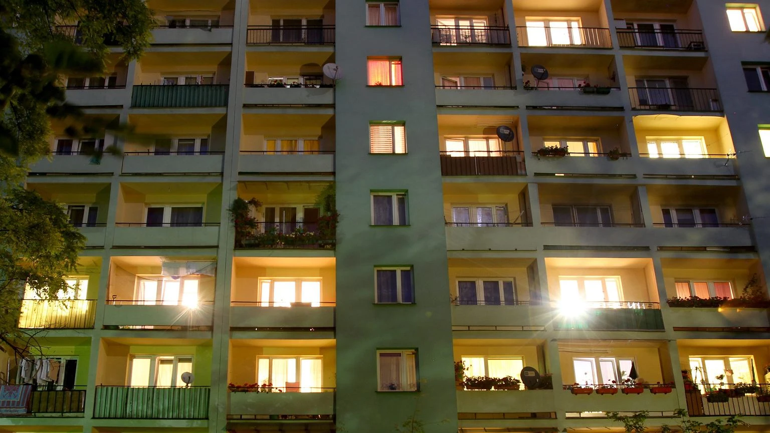 Nie wĹÄczaj ĹwiatĹa sekundÄ po wejĹciu do domu. Ten bĹÄd moĹźe mieÄ powaĹźne skutki