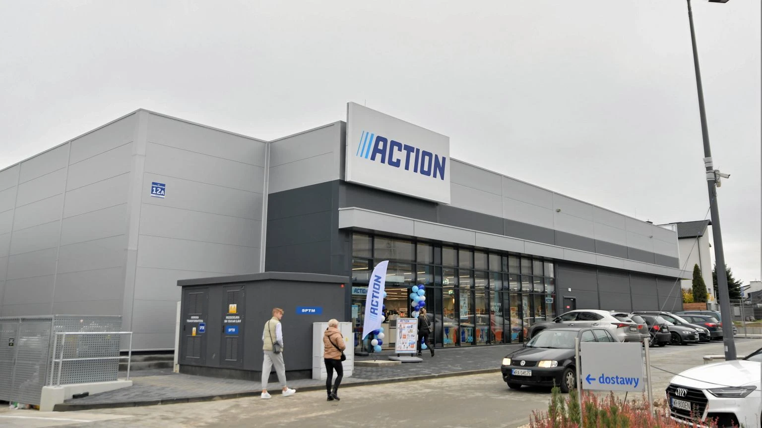 Są porównywane do AirPods, a to słuchawki z Action za 45 zł. Dźwięk i jakoś to HIT. Też w Media Expert