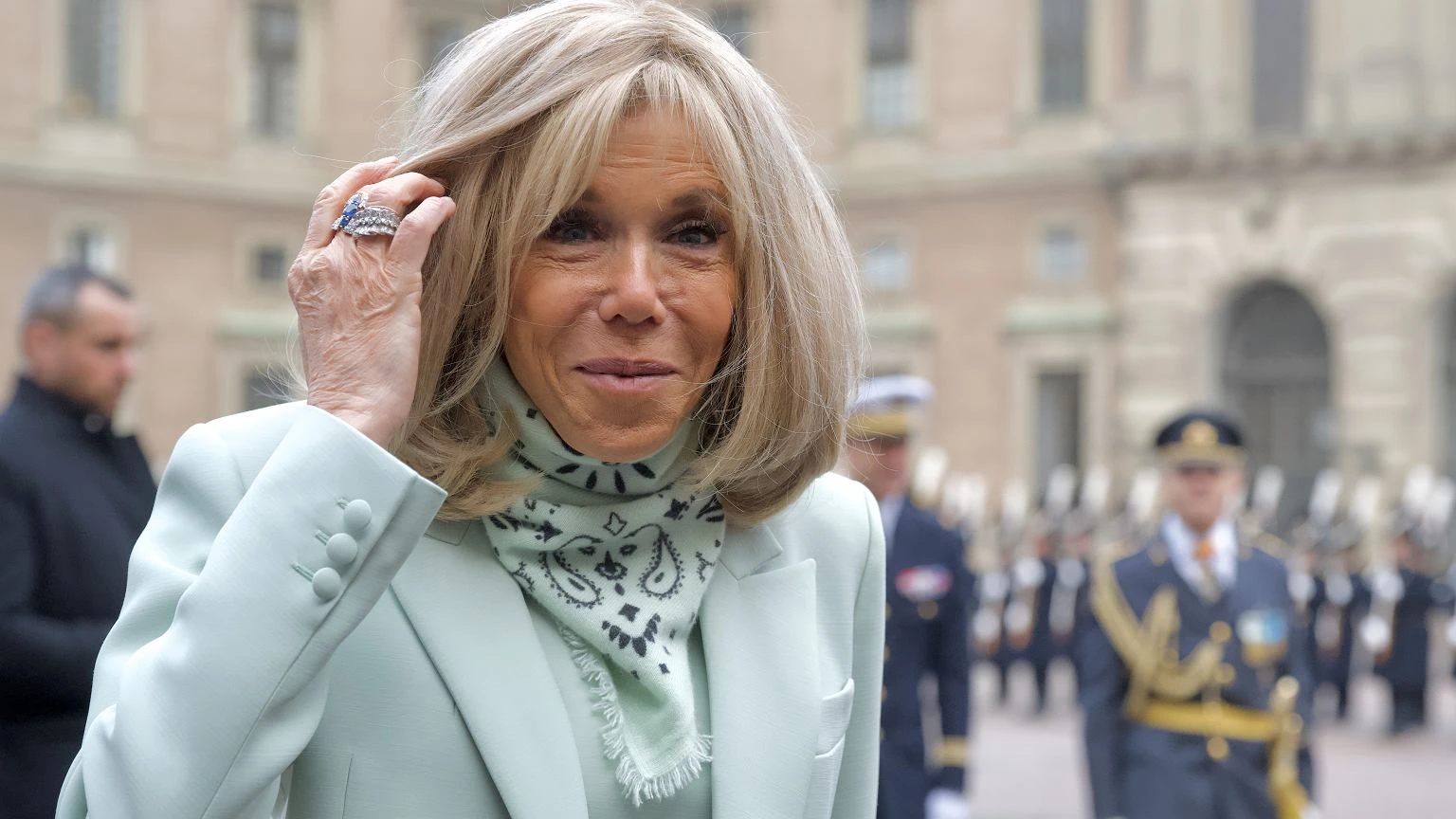 Jak Brigitte Macron wyglądała, gdy poznała Emmanuela? Była wtedy jego nauczycielką