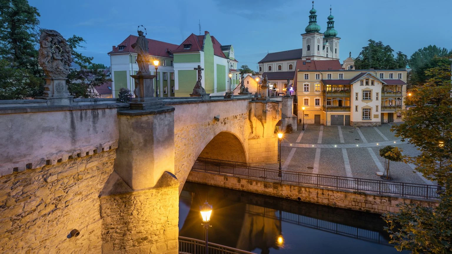 Duchy, jeĹşdziec bez gĹowy i czarownice. DolnoĹlÄska pereĹka przypomina Ĺwiat braci Grimm