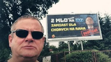 Kazik uderza z nowym teledyskiem. Tym razem obrywa si wszystkim. Za ogldanie seriali