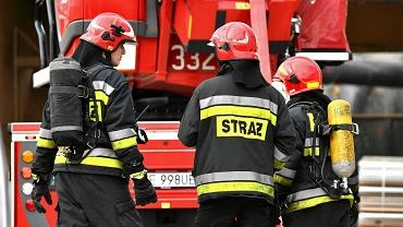 Woj. lubuskie. Dgnitego noem mczyzn reanimowali straacy. Nie byo wolnej karetki