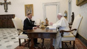Andrzej Duda spotka si z papieem. Rozmawiali o deniu do pokoju. 