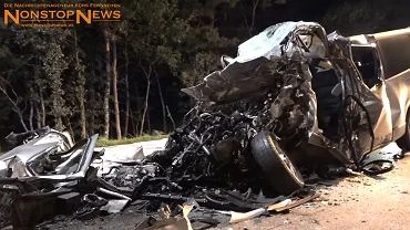 Niemcy. Zderzenie busa z ciarwk na autostradzie. Nie yje piciu Polakw
