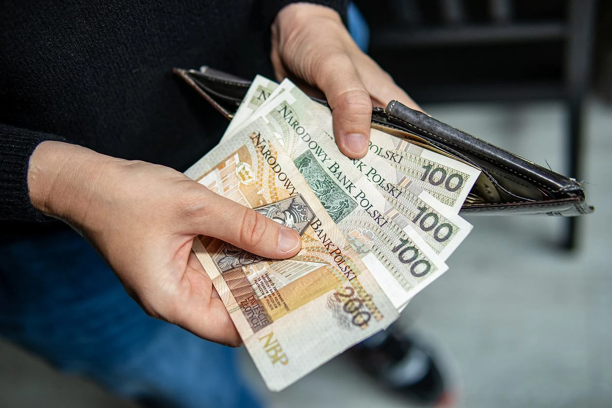 BÄdzie 500 plus dla maĹĹźeĹstw? MarszaĹek Senatu stawia sprawÄ jasno. 