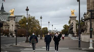 Francja. Szef Rady Naukowej: Sytuacja jest krytyczna. Nawet 100 tys. zakaonych dziennie