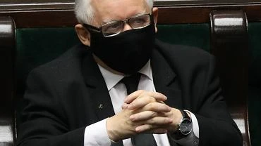 Sonda. Wikszo Polakw chce rezygnacji Jarosawa Kaczyskiego z penionych funkcji