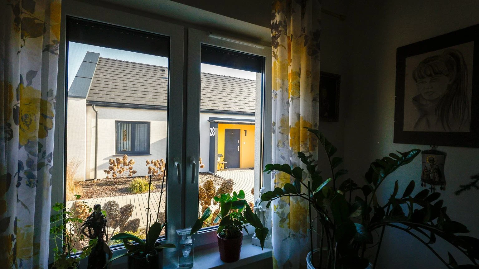 Oddają mieszkania, ale nie tracą. Co miesiąc na ich konto wpływa spora suma. I tak nawet przez 11 lat
