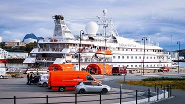 Karaiby. Pierwszy rejs od epidemii COVID-19 mia by przykadem bezpieczestwa. Ju s przypadki zakae
