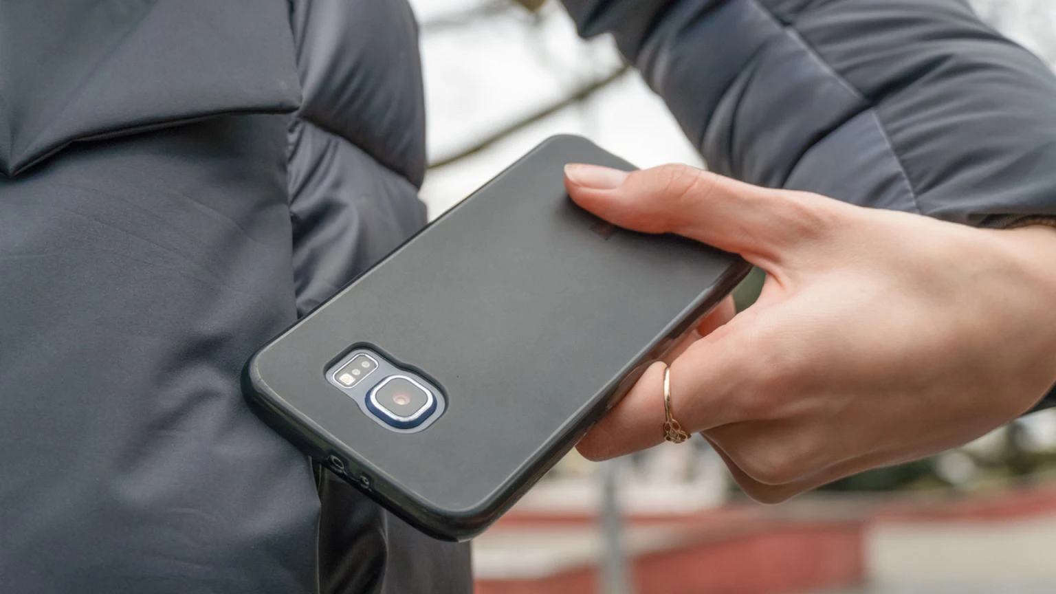 Podsłuch w telefonie? Niektóre reklamy nie wyświetlają ci się przez przypadek. Oto co zrobić