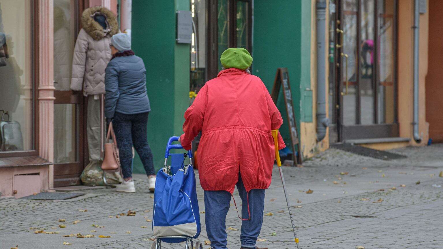 13. emerytura nawet co miesiąc? Nie każdy się załapie. 2 warunki są kluczowe