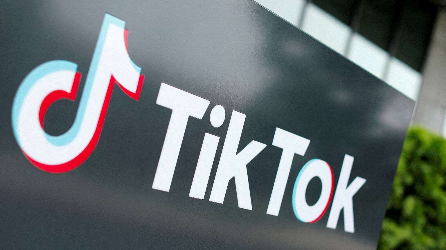 TikTok w USA traci grunt pod nogami. Twórcy nagrywają pożegnalne filmiki i szykują się na 