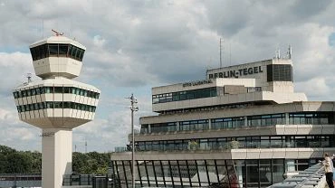 Berlin egna si z kultowym lotniskiem. 