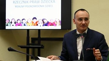 Rzecznik Praw Dziecka pisze o wstrzymanych operacjach kardiologicznych. Ministerstwo zdrowia: To nieprawda