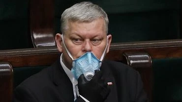 Marek Suski mwi, e w Polsce nie ma penej praworzdnoci: Nam si rzuca kody pod nogi