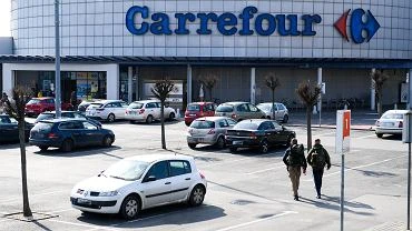Carrefour nie przeprowadzi zwolnie grupowych. Restrukturyzacj odsunito w czasie