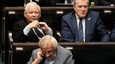 Kto w Sejmie? PiS liderem. Zaskakuje wynik stowarzyszenia Ruch Polska 2050 Szymona Hoowni [SONDA]