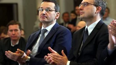 300 najwikszych firm wci czeka na pienidze z tarczy. Szef PFR obiecuje: Za chwil bd wypaty