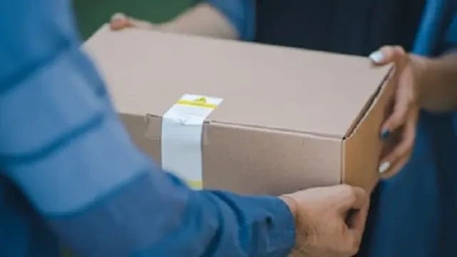 Dampak Pembatasan Perdagangan Donald Trump, Pos AS Hentikan Layanan Paket dari China