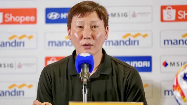 Profil Pelatih Timnas Vietnam U-23: Kim Sang-sik, Dalang di Balik Laju Impresif Sang Juara...
