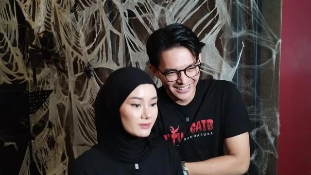 Pasangan Dinda Hawu - Rey Mbayang Antusias Debut Bareng di Film Horor Ritual Gaib: Nyai Ra...
