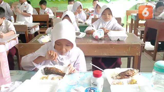 Cerita Haru Kayla Siswi Kelas 2 SD di Banten Tunda Makan Siang Gratis di Sekolah: Mau Diba...