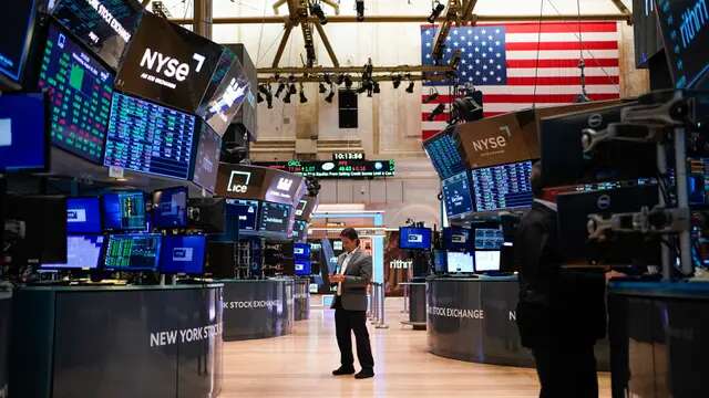 Wall Street Perkasa, Indeks Saham Dow Jones dan S&P 500 Cetak Rekor Tertinggi