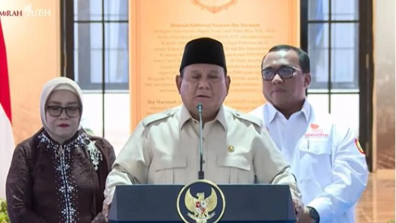 Rupiah Melemah, Prabowo: Rakyat di Desa Tak Pakai Dolar