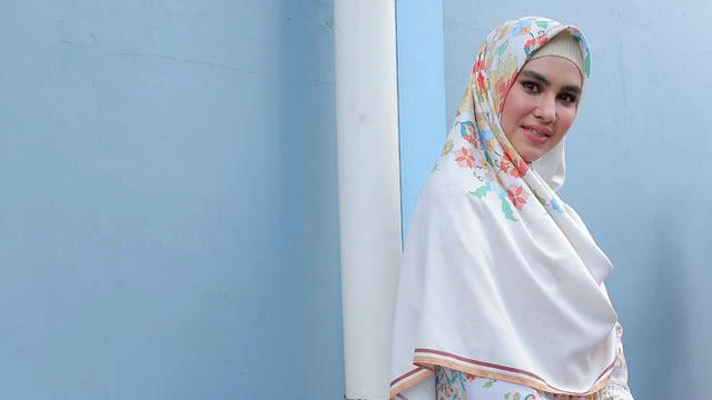 Suruh Luna Maya Cepat Nikah, Kartika Putri Diserang Warganet