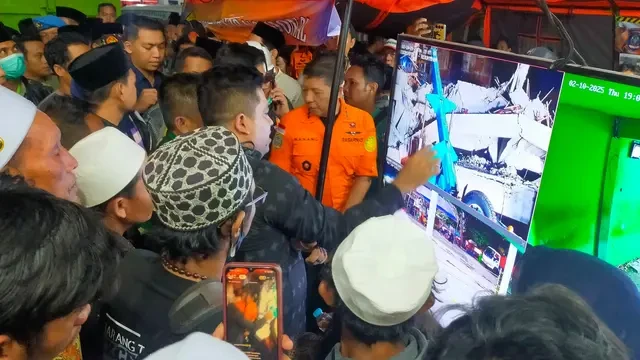 Keluarga Korban Ponpes Ambruk di Sidoarjo Kecewa Cara Kerja Tim SAR Gabungan