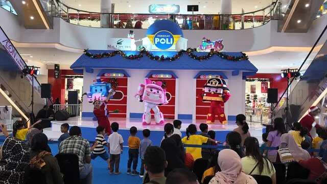 Akhir Tahun, Mal Ini Hadirkan Keseruan Christmas On Ice Bersama Robocar Poli