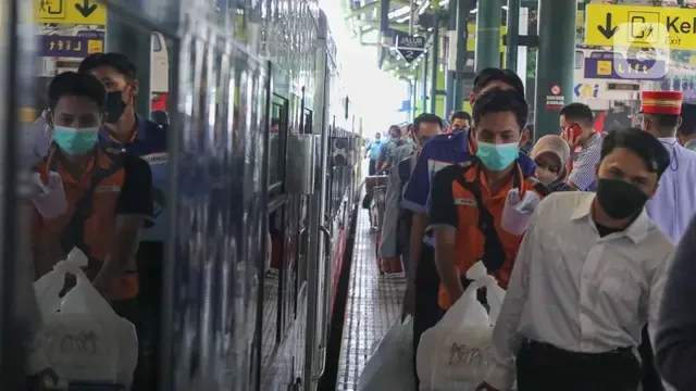 289 Ribu Tiket Kereta Api Libur Nataru dari Jakarta Sudah Ludes Terjual