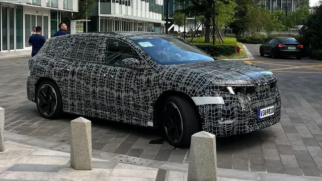 BMW iX3 Generasi Baru Menampakkan Diri, Diklaim Sanggup Menempuh 900 Km