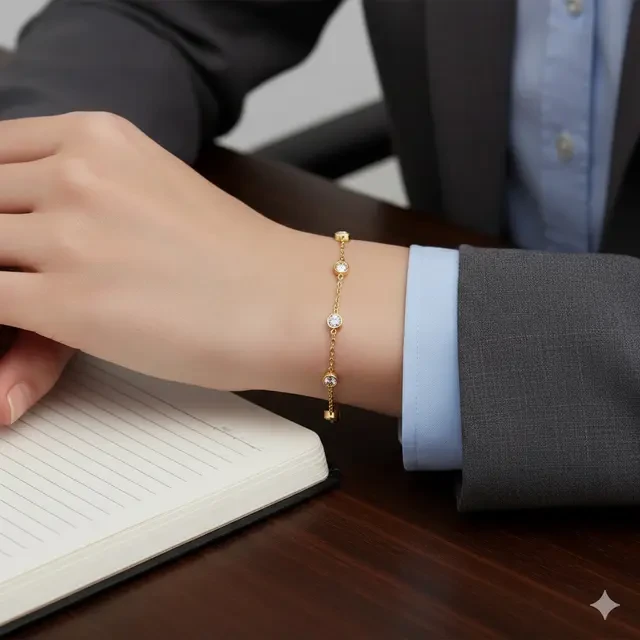 7 Model Gelang Emas Tipis untuk Wanita Karier, Aksesori Simple yang Bikin Gaya Makin Berke...