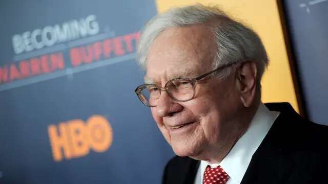 Perusahaan Investasi Milik Miliarder Warren Buffett Genggam Uang Tunai Rp 5.125 Triliun